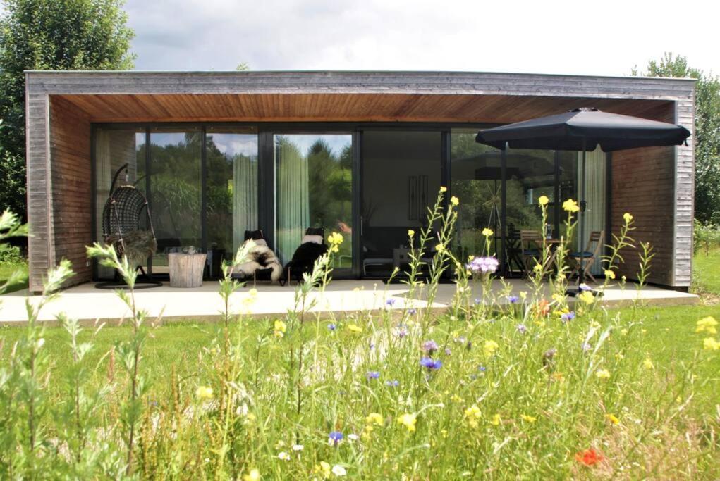 Sfeervol Chalet Midden In De Natuur Halle Exterior photo